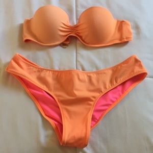 Victoria’s Secret swim suit set
